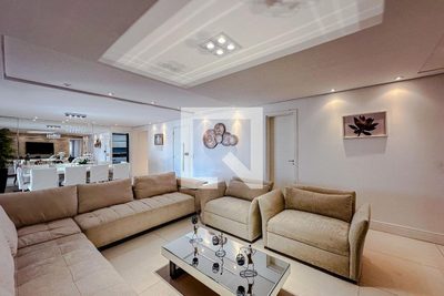 Apartamento, 3 quartos, 210 m² - Foto 2
