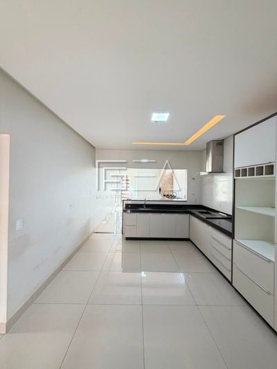 Casa, 3 quartos, 123 m² - Foto 2