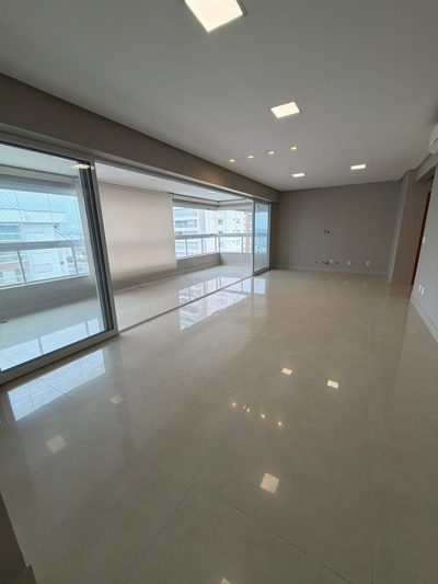Apartamento, 4 quartos, 215 m² - Foto 1