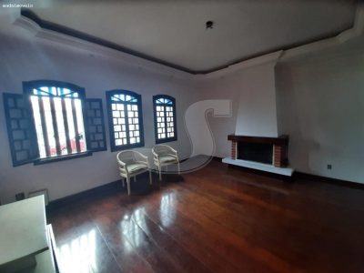 Casa, 3 quartos, 180 m² - Foto 1