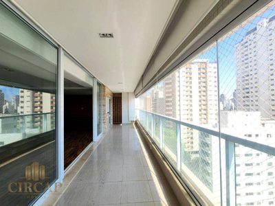 Apartamento, 3 quartos, 252 m² - Foto 1