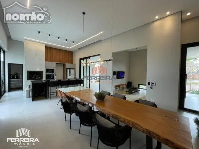 Casa, 3 quartos, 365 m² - Foto 1