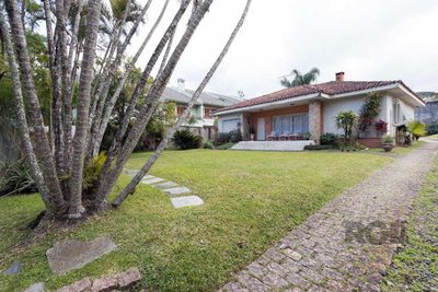 Casa, 3 quartos, 201 m² - Foto 1