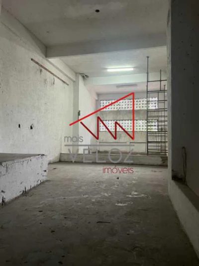 Loja-Salão, 241 m² - Foto 1