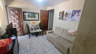 Casa, 5 quartos, 210 m² - Foto 1