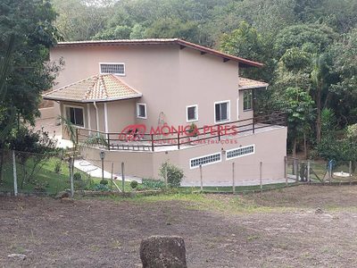 Casa, 3 quartos, 271 m² - Foto 1