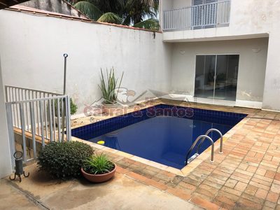 Casa, 3 quartos, 255 m² - Foto 1