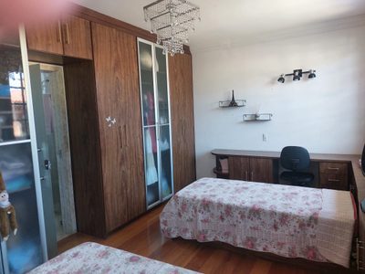 Casa, 4 quartos, 316 m² - Foto 1