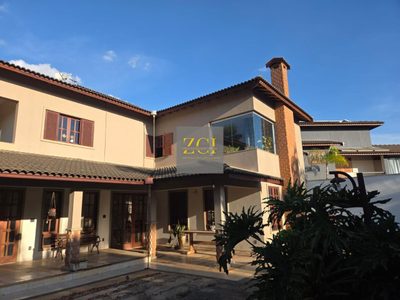 Sobrado, 4 quartos, 840 m² - Foto 1