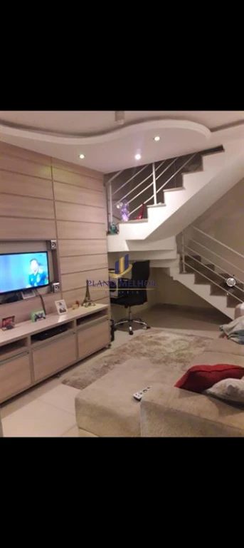 Casa, 3 quartos, 240 m² - Foto 1