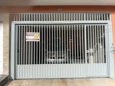 Casa, 2 quartos, 200 m² - Foto 1