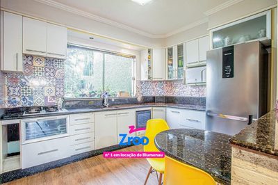 Casa, 3 quartos, 213 m² - Foto 3