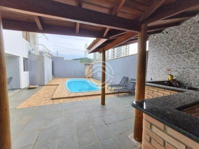 Casa, 3 quartos, 252 m² - Foto 2