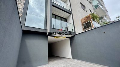 Sobrado, 3 quartos, 296 m² - Foto 2