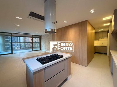 Apartamento, 3 quartos, 156 m² - Foto 1