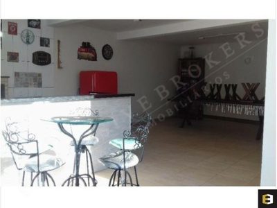Casa, 3 quartos, 289 m² - Foto 3