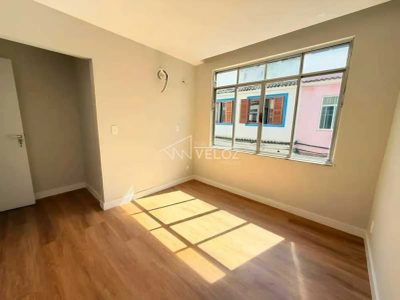Apartamento, 4 quartos, 240 m² - Foto 2