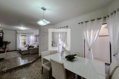 Casa, 4 quartos, 258 m² - Foto 4