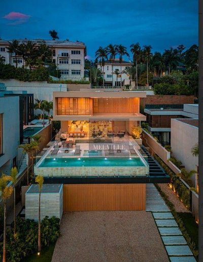 Sobrado, 5 quartos, 1100 m² - Foto 1