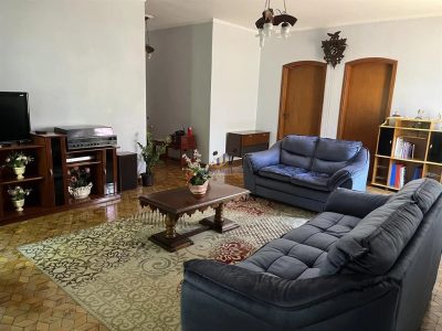 Casa, 3 quartos, 231 m² - Foto 2