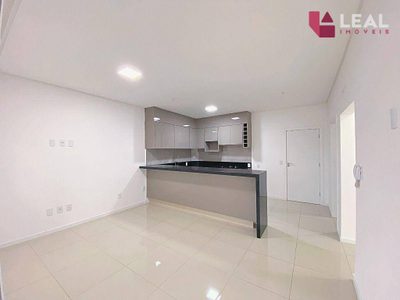 Apartamento, 3 quartos, 94 m² - Foto 2