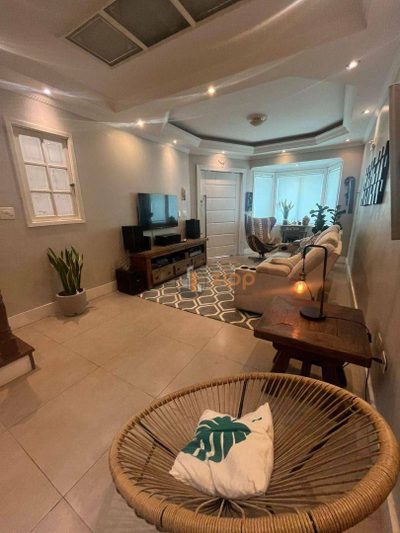 Sobrado, 4 quartos, 195 m² - Foto 1