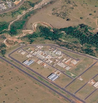 Loteamento e Condomínio, 1000 m² - Foto 1