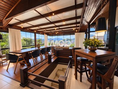 Casa, 4 quartos, 265 m² - Foto 1