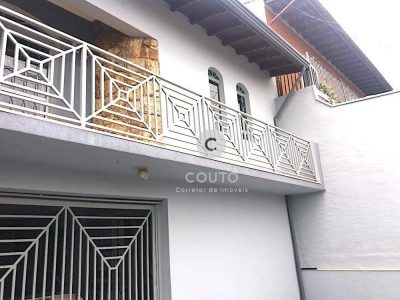 Casa, 3 quartos, 218 m² - Foto 2