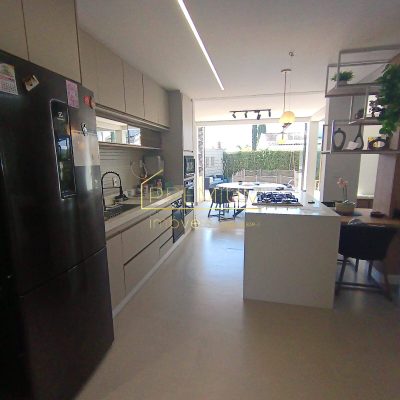 Casa, 3 quartos, 214 m² - Foto 5
