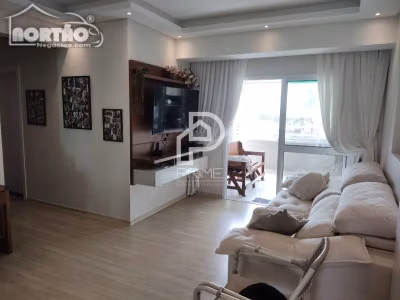 Casa, 4 quartos, 108 m² - Foto 1