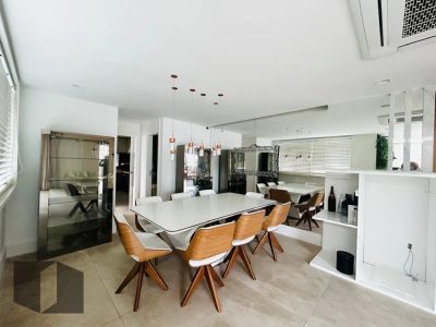 Cobertura, 3 quartos, 300 m² - Foto 1