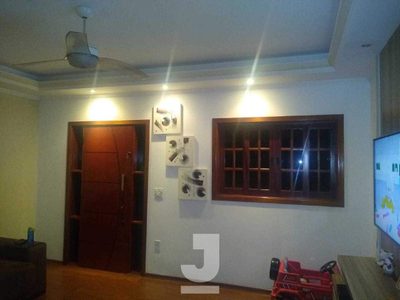 Casa, 3 quartos, 180 m² - Foto 1
