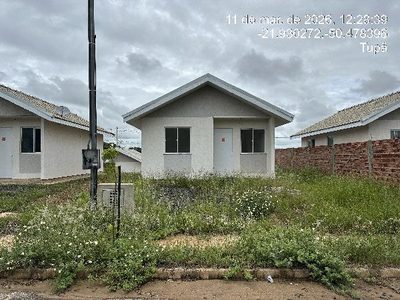 Casa, 2 quartos, 200 m² - Foto 1