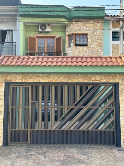 Sobrado, 3 quartos, 195 m² - Foto 1