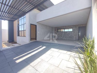 Casa, 3 quartos, 172 m² - Foto 2