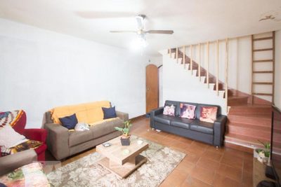 Casa, 2 quartos, 82 m² - Foto 1