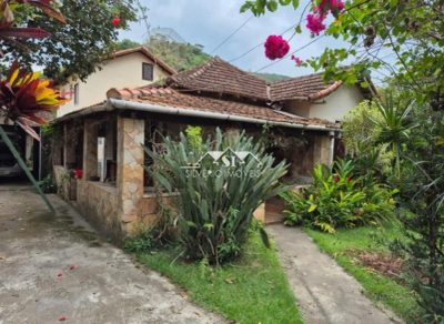 Casa, 5 quartos, 250 m² - Foto 1