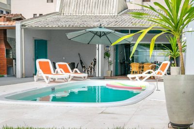 Casa, 3 quartos, 210 m² - Foto 1
