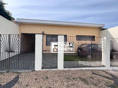 Casa, 3 quartos, 194 m² - Foto 1