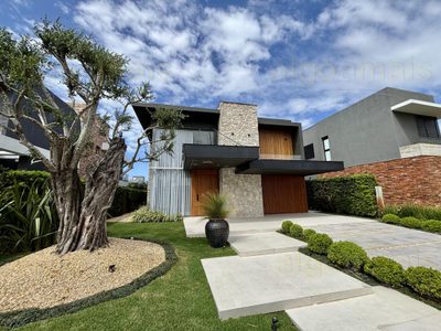 Casa de Condomínio, 5 quartos - Foto 1