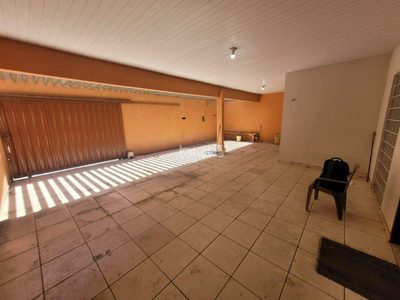 Casa, 4 quartos, 250 m² - Foto 2