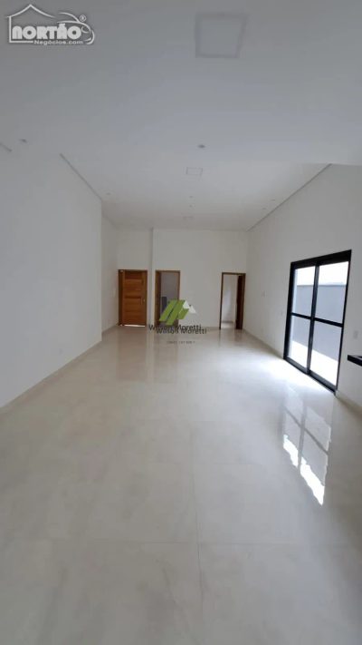 Casa, 5 quartos, 143 m² - Foto 2