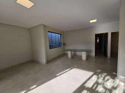 Casa, 3 quartos, 282 m² - Foto 2