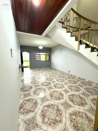 Casa, 3 quartos, 315 m² - Foto 3