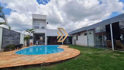 Casa, 5 quartos, 226 m² - Foto 1