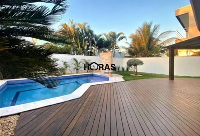 Casa, 4 quartos, 251 m² - Foto 1