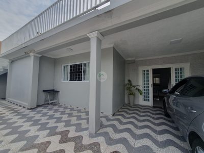 Casa, 3 quartos, 217 m² - Foto 1