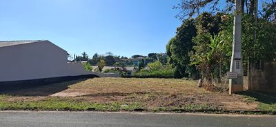 Loteamento e Condomínio, 1000 m² - Foto 1