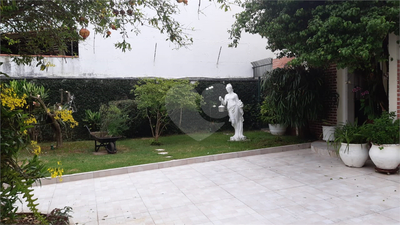 Sobrado, 3 quartos, 220 m² - Foto 1